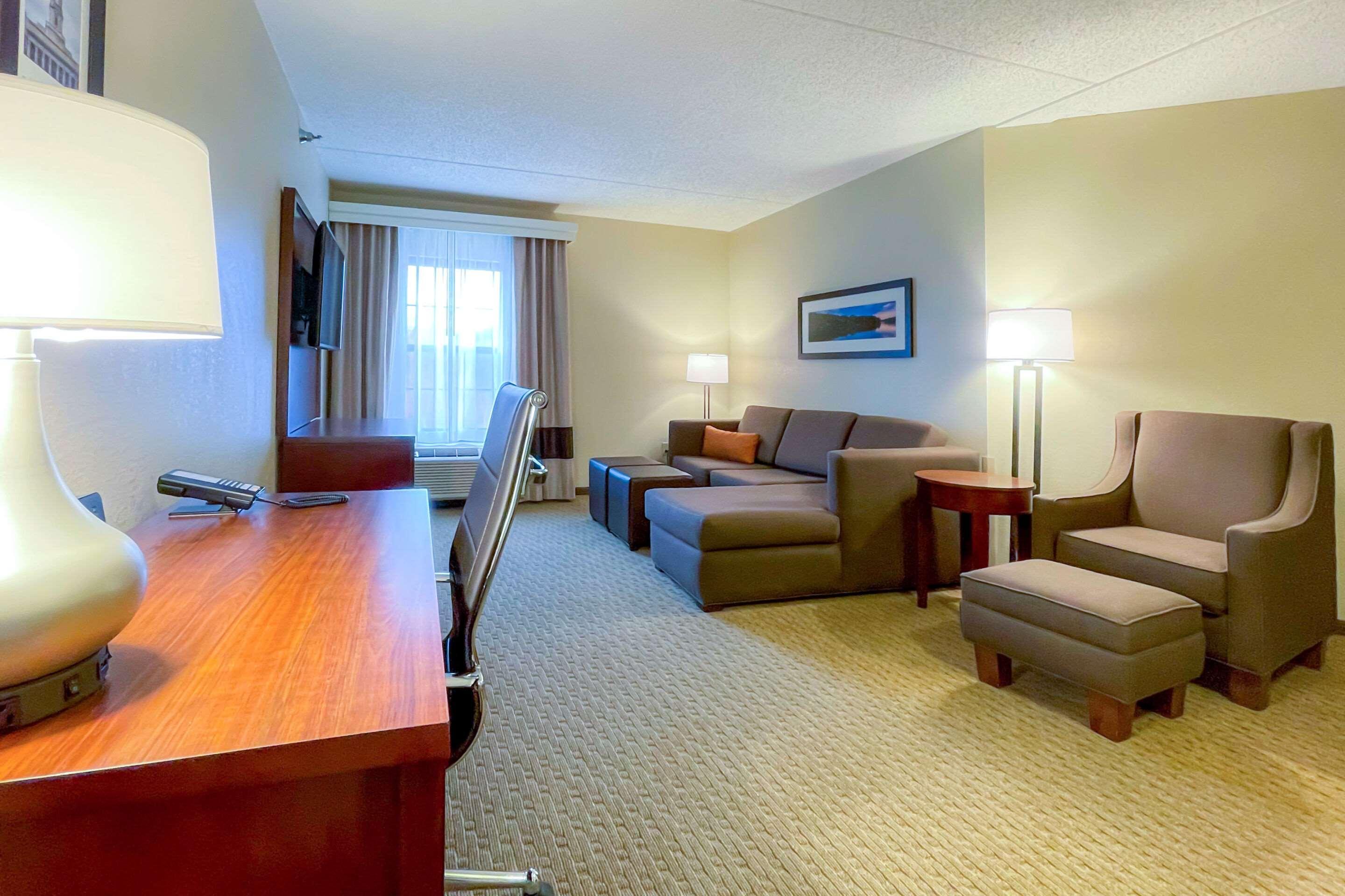 Comfort Suites Near Penn State - State College, Pa Екстер'єр фото