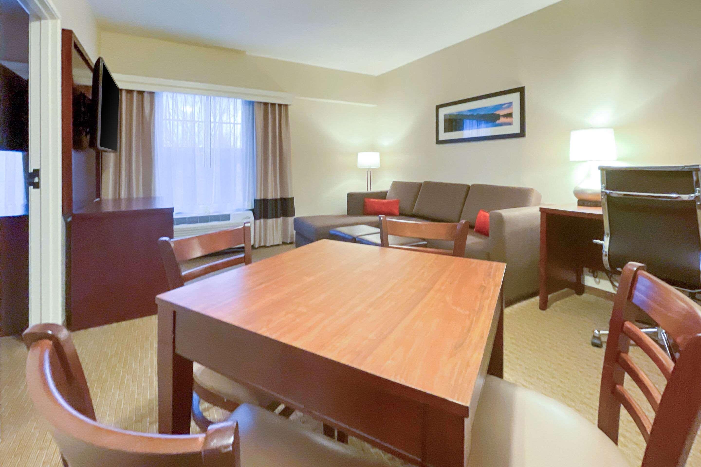 Comfort Suites Near Penn State - State College, Pa Екстер'єр фото