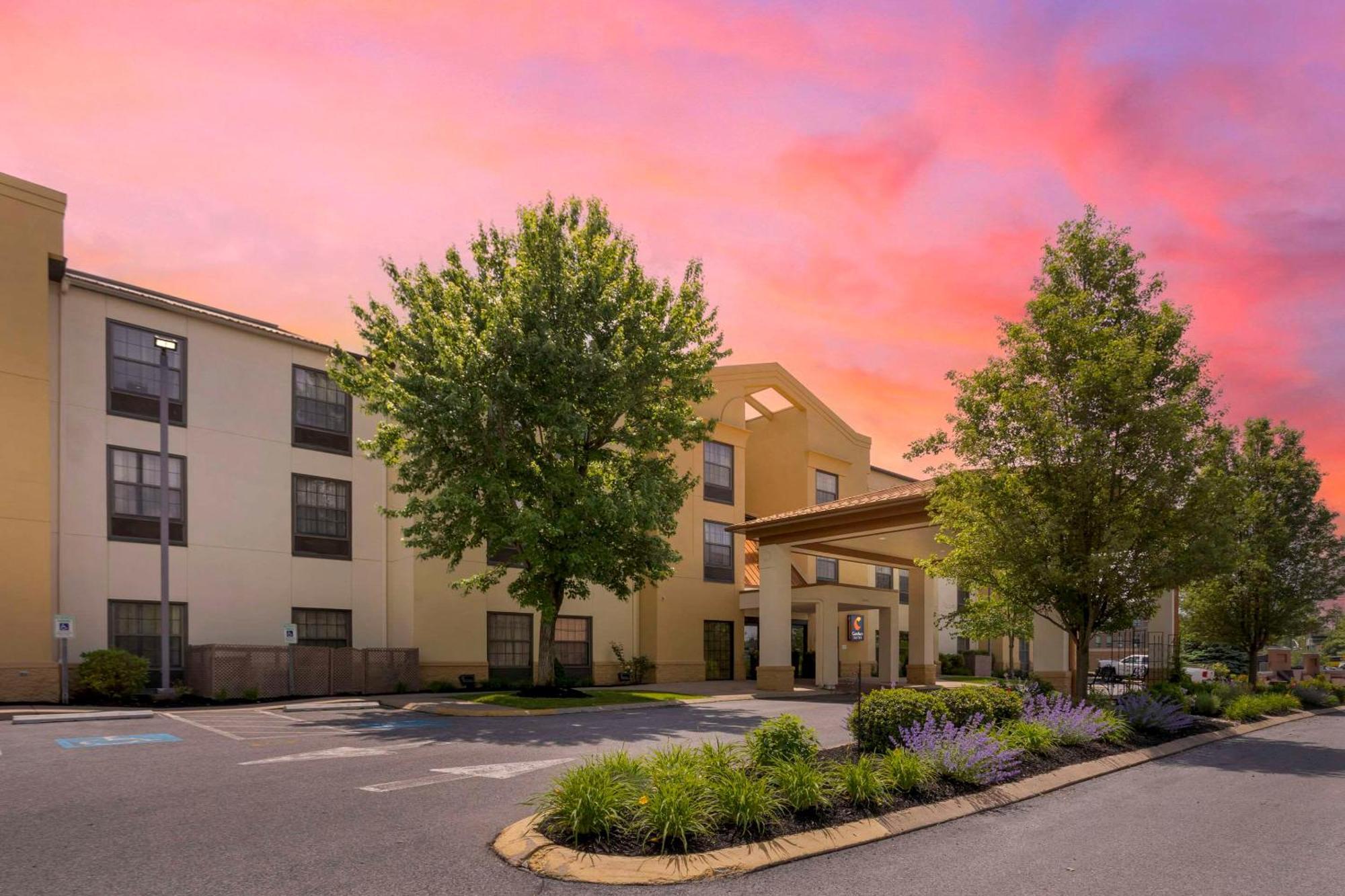 Comfort Suites Near Penn State - State College, Pa Екстер'єр фото