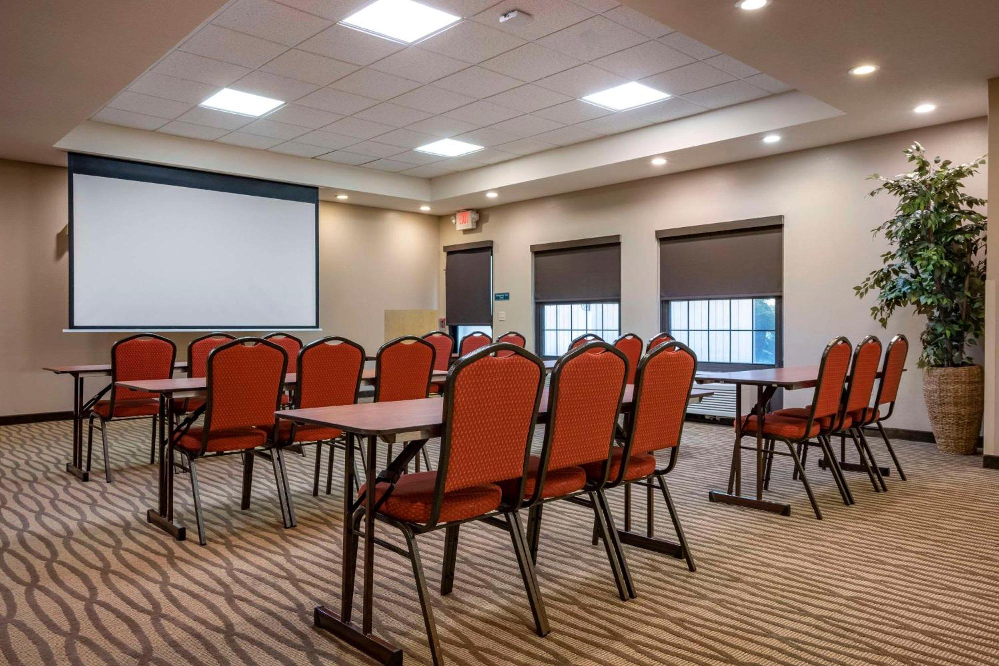 Comfort Suites Near Penn State - State College, Pa Екстер'єр фото