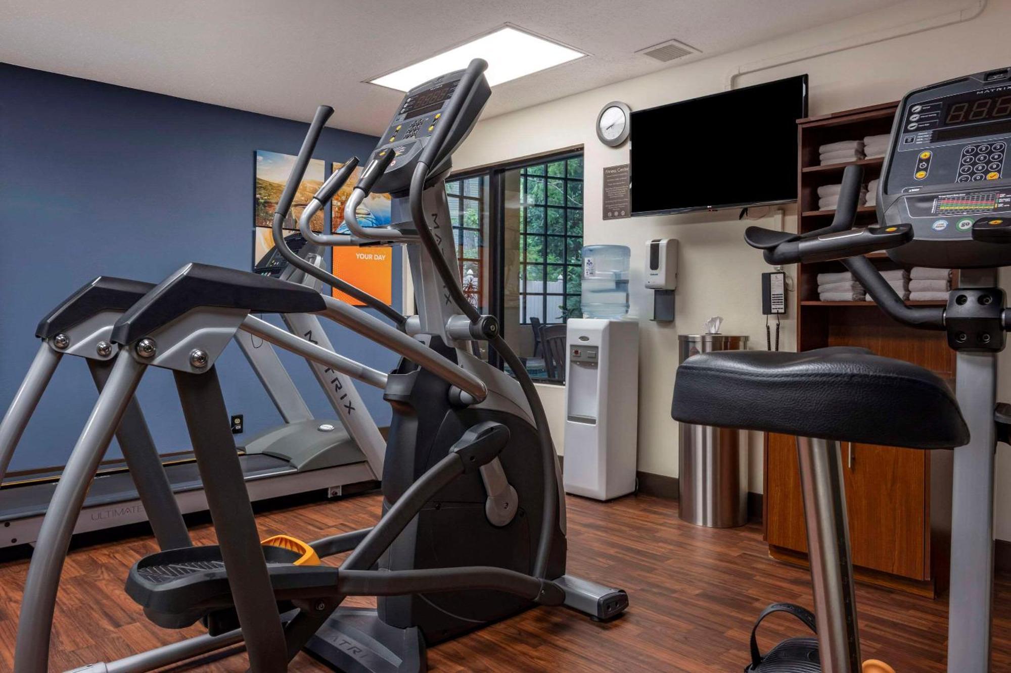 Comfort Suites Near Penn State - State College, Pa Екстер'єр фото